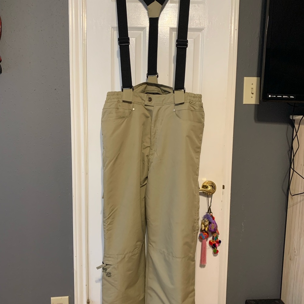 Body Glove suspender snow pants